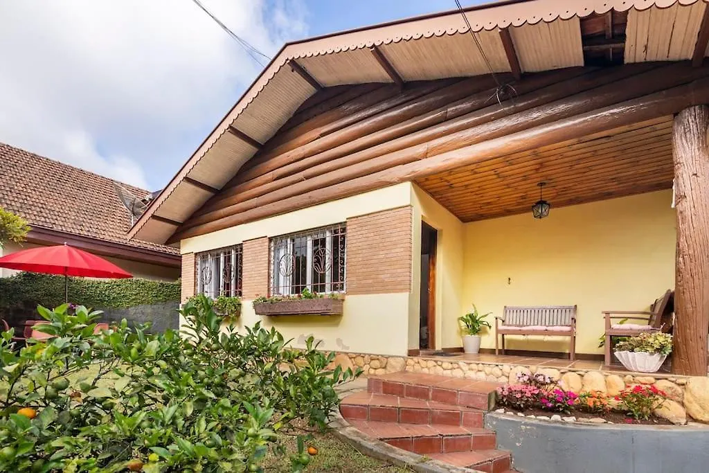 Villa Aconchegante Casa Em Campos do Jordão Brasile